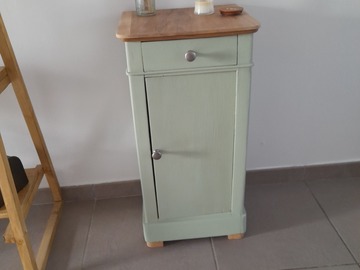 Vente avec paiement en ligne: Table d'appoint Louis Philippe 