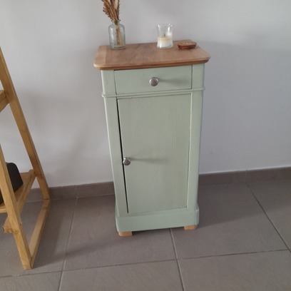 Vente avec paiement en ligne: Table d'appoint Louis Philippe 