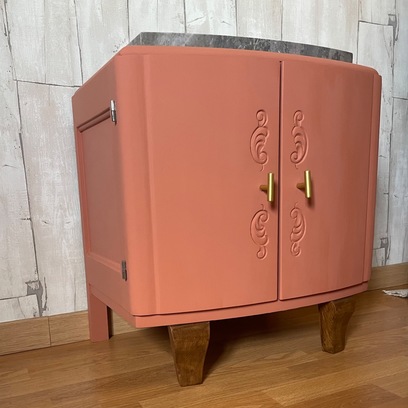 Vente avec paiement en ligne: Chevet 30's ocre rouge