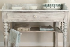 Vente avec paiement en ligne: Table de toilette ancienne