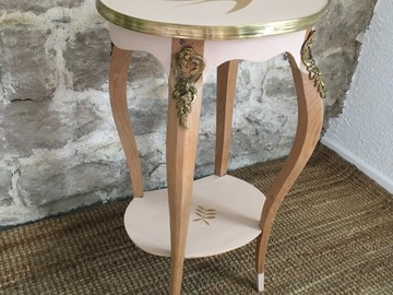 Vente avec paiement en ligne: Sellette en bois romantique