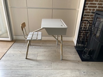 Vente avec paiement en ligne: Bureau écolier vintage "pluie d'étoiles" 