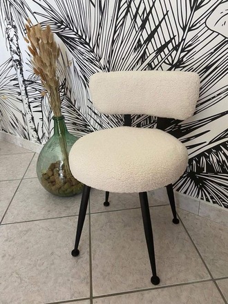 Chaise, tabouret à dossier "ours"