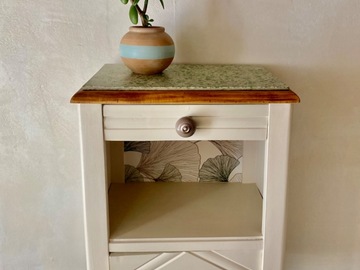 Vente avec paiement en ligne: Léonie, chevet ou bout de canapé 