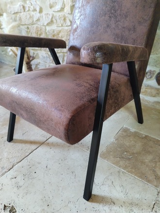 Fauteuil année 70's suédine imitation vieux cuir