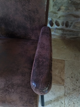 Fauteuil année 70's suédine imitation vieux cuir