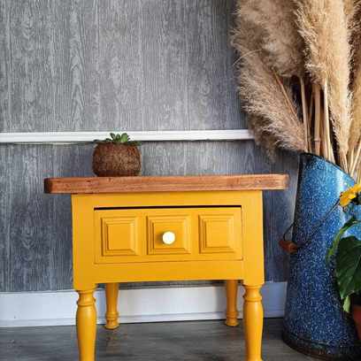 Vente avec paiement en ligne: Chevet/meuble d'appoint jaune miel satiné