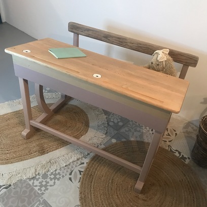Vente avec paiement en ligne: Pupitre d’écolier biplace vintage rose parme doré