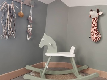 Vente avec paiement en ligne: Cheval à bascule vintage pour enfant