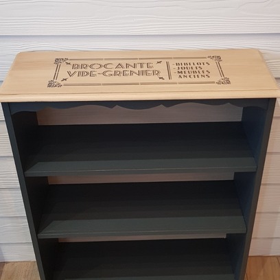 Vente avec paiement en ligne: Bibus brocante noir et bois