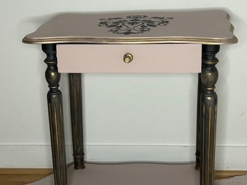 Vente avec paiement en ligne: Table d’appoint rose bagatelle