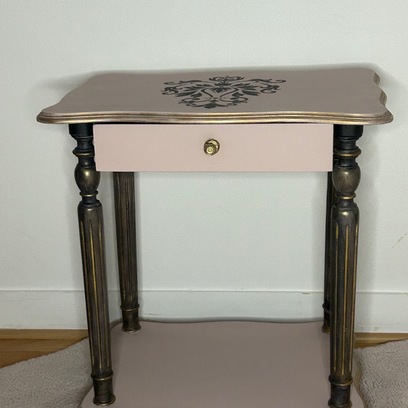Vente avec paiement en ligne: Table d’appoint rose bagatelle