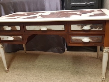 Vente avec paiement en ligne: Grand bureau 5 tiroirs imitation peau