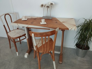 Vente avec paiement en ligne: Table bistrot années 50, bois et blanche, Colette