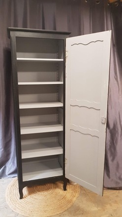 Bonnetière vintage, 1 porte, chêne peint en noir & patiné