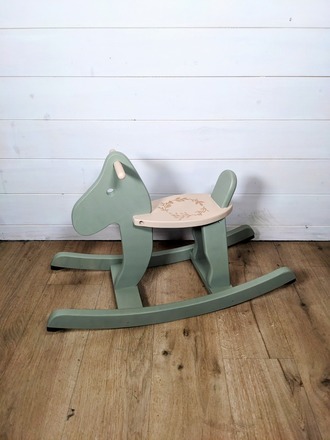 Cheval a bascule en bois vert et beige Nova Vita