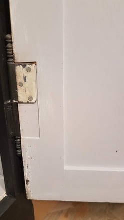 Bonnetière vintage, 1 porte, chêne peint en noir & patiné