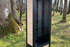 Vente avec paiement en ligne: Argentier/vitrine noir queue de pie