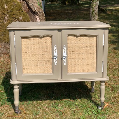 Vente avec paiement en ligne: Buffet beige et canetage