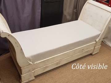 Vente avec paiement en ligne: Ancien lit-bateau pour enfant en noyer blanc vieilli.