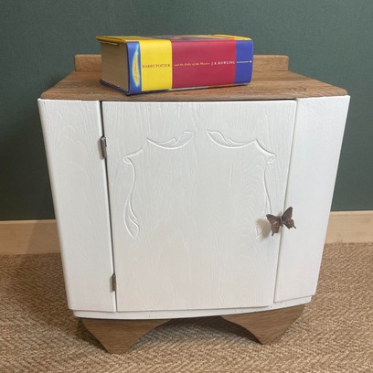 Vente avec paiement en ligne: Chevet blanc et bois Art Déco papillon
