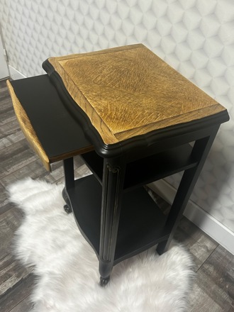 Table d’appoint noire et bois avec tablette rétractable