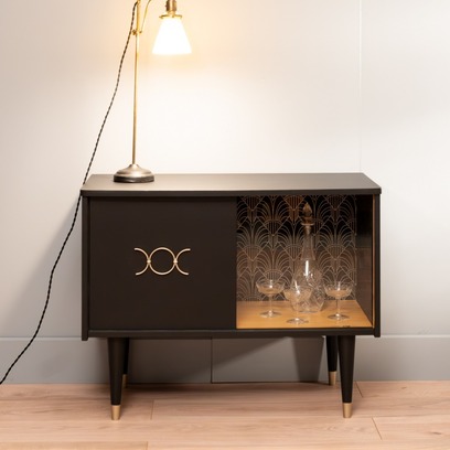 Vente avec paiement en ligne: Buffet/meuble à bar noir smocking et doré