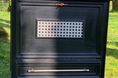 Vente avec paiement en ligne: Meuble bar noir et aspect cannage