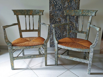 Vente avec paiement en ligne: Lot de 2 fauteuils assise en paille relookés camaïeu de vert
