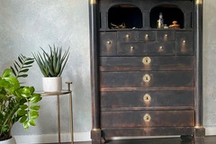 Vente avec paiement en ligne: Secrétaire style l’Empire patiné noir et ciré