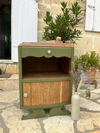 Table de Chevet Paulette vert olive