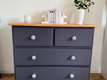 Vente avec paiement en ligne: Commode en bois massif couleur poivre - Robine 