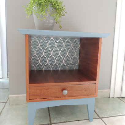 Vente avec paiement en ligne: Chevet vintage à niche bleu horizon