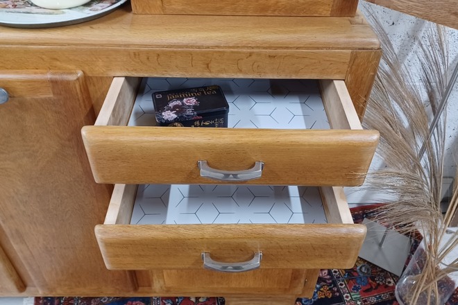 Grand buffet mado 2 corps années 50 bois et blanc champ de lin