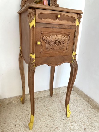 Table d'appoint/d'entrée Louis XV bois et jaune d'or