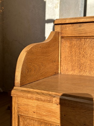 Meuble asymétrique d'appoint/chevet pieds Moustache terre cuite