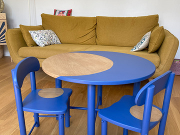 Vente avec paiement en ligne: Table et chaises enfant en chêne relookées bleue pop
