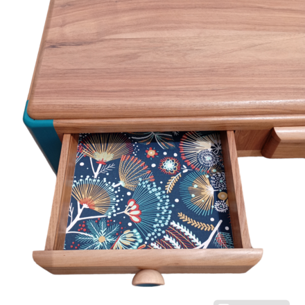 Bureau vintage aux formes rondes 2 tiroirs