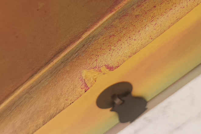 Paire de chevets "Orient" à fixer au mur, tons jaune et orangé