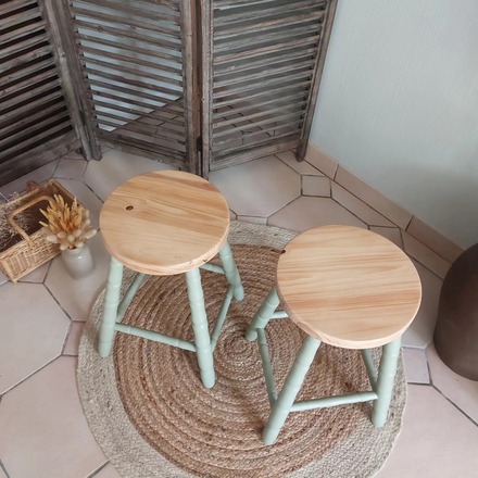 Lot de 2 tabourets Vert Amande et Bois