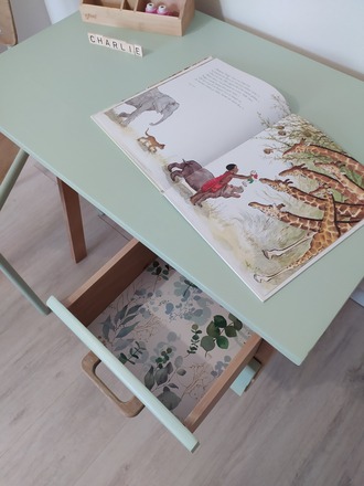 Ensemble bureau et chaise vintage pour enfants