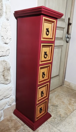 Chiffonnier 5 tiroirs, ocre rouge