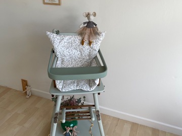 Vente avec paiement en ligne: Chaise haute vintage verte pour enfant