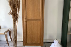 Vente avec paiement en ligne: Ancienne armoire/vintage d’internat bois rénovée