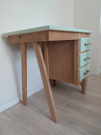 Ensemble bureau et chaise vintage pour enfants