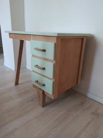Ensemble bureau et chaise vintage pour enfants