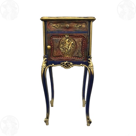 Table de nuit style Louis XVI pieds cabrioles dorures