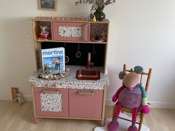 Vente avec paiement en ligne: Cuisine jouet pour enfant rose et terrazzo