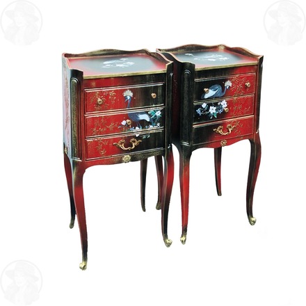 Paire de tables de nuit Louis XVI style chinois