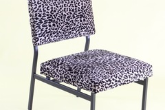 Vente avec paiement en ligne: Fauteuil / Chauffeuse vintage modernisée tissu léopard